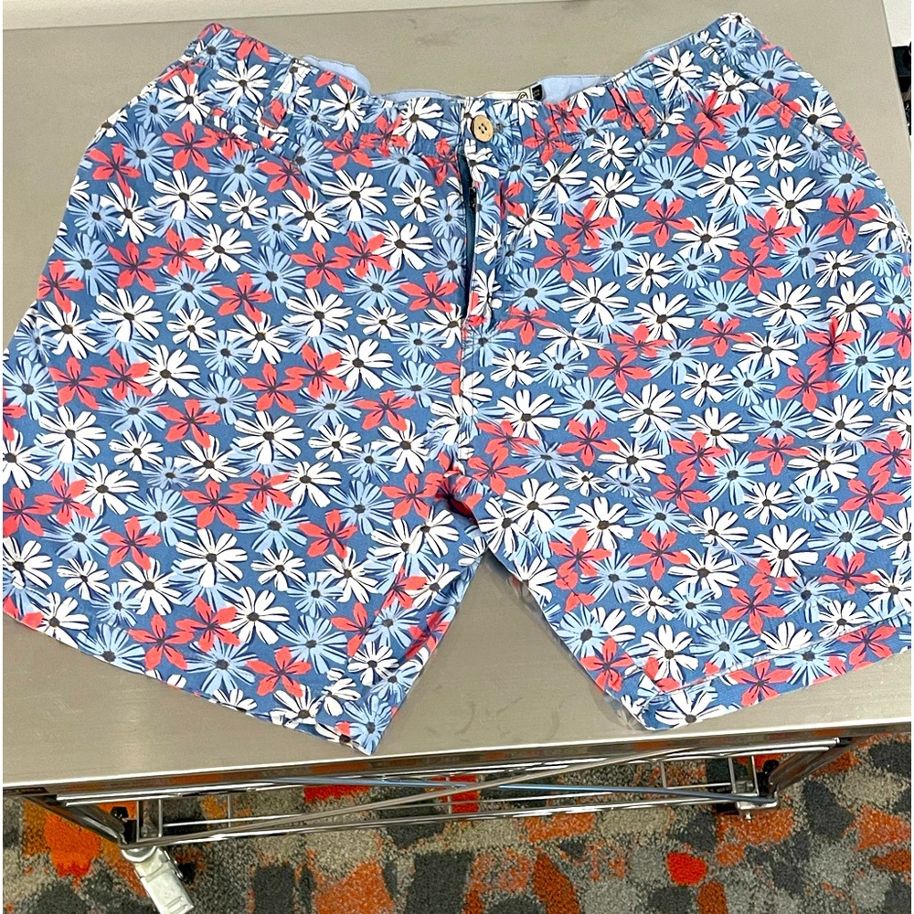 Oxford Lads shorts size 33 flower pattern